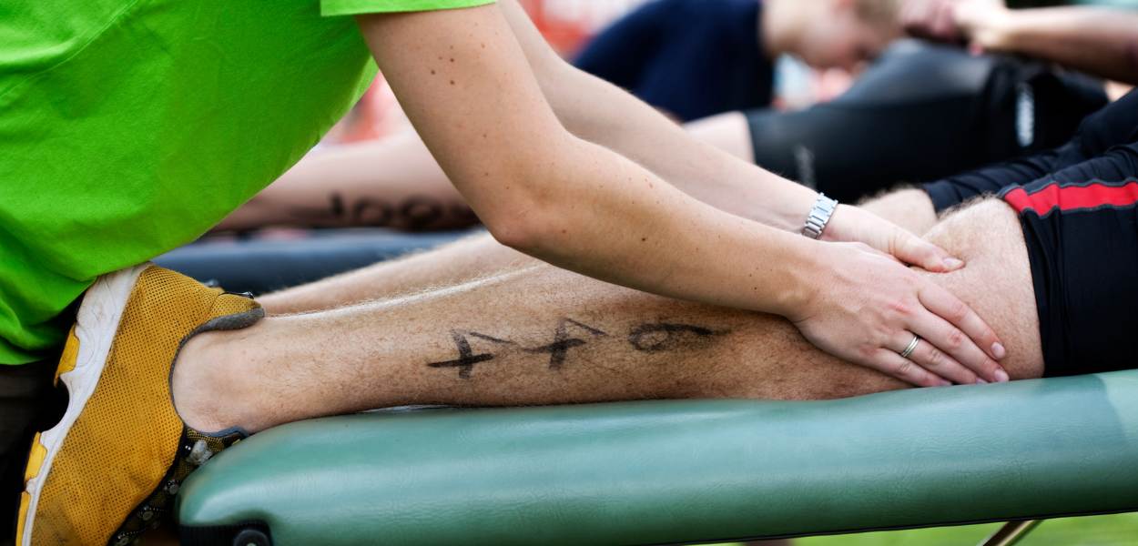 Sports Massage vs. Normal Massage. In this article we discuss the differences between sports massage in a physiotherapy setting, compared with regular massage therapies that are commonly available in spas across Hong Kong